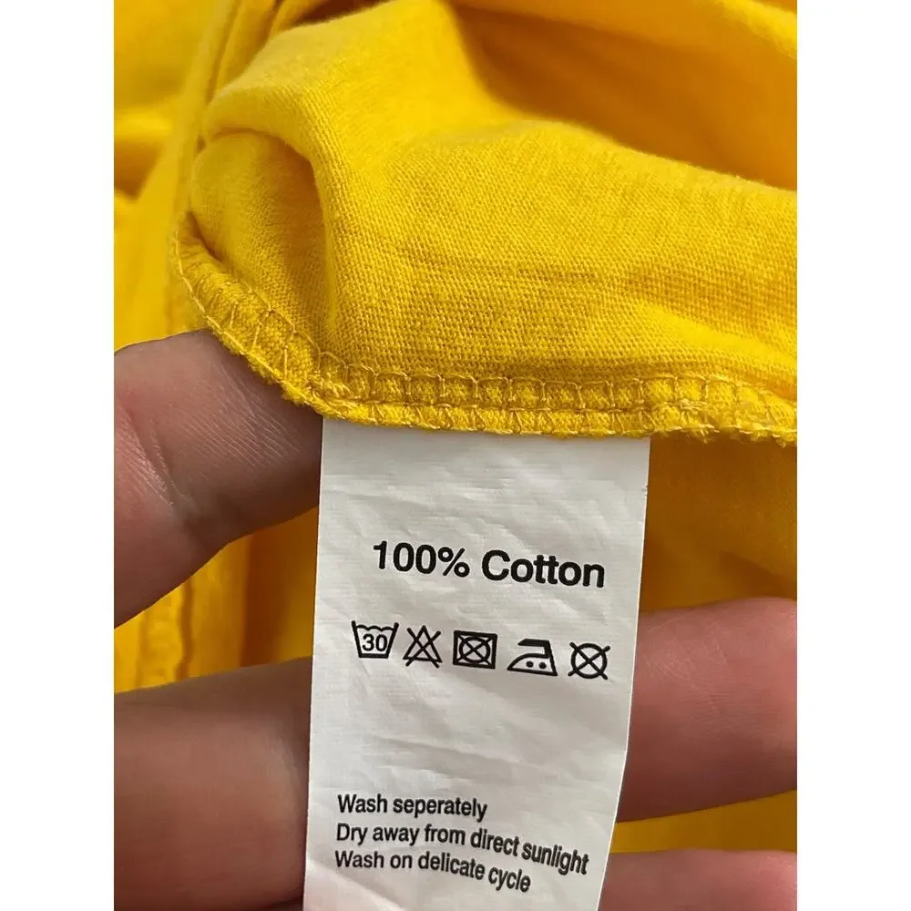 The North Face Shirt Mens Small Tee Yellow Logo Short Sleeve EUC Cotton n328